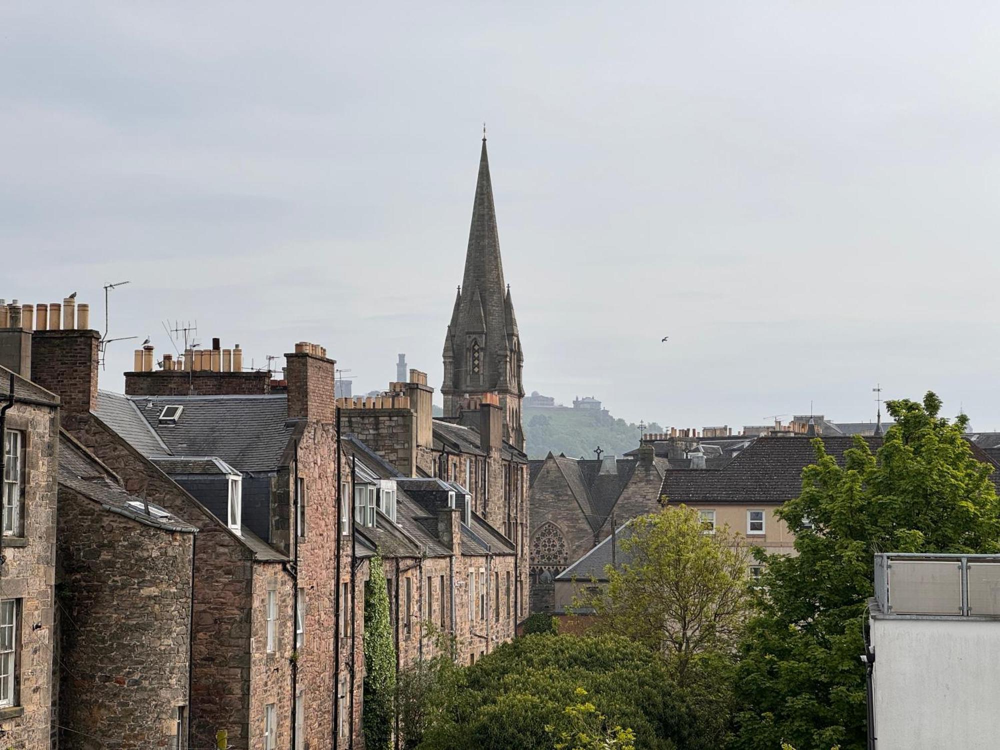 Arthurs Penthouse - Central Edinburgh Leith Walk 2-Storey Apartment - Free Parking & Fast Wifi Bagian luar foto